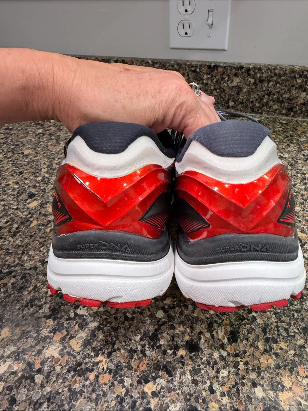 Brooks Men's Black/Red Running Sneakers - Supportive Trainer 11